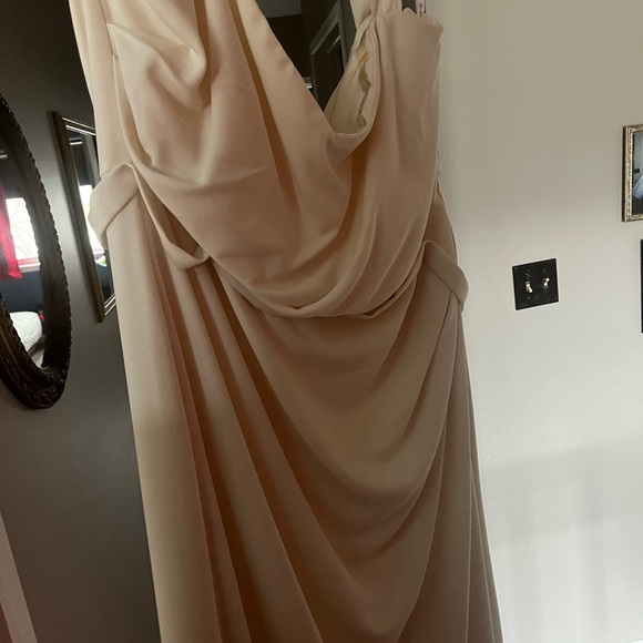 Size 24 Wedding Gown - Picture 4 of 6